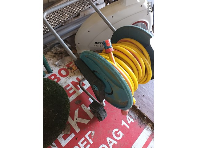 Lot 76 - tuinslang op haspel - afbeelding 3 van  3