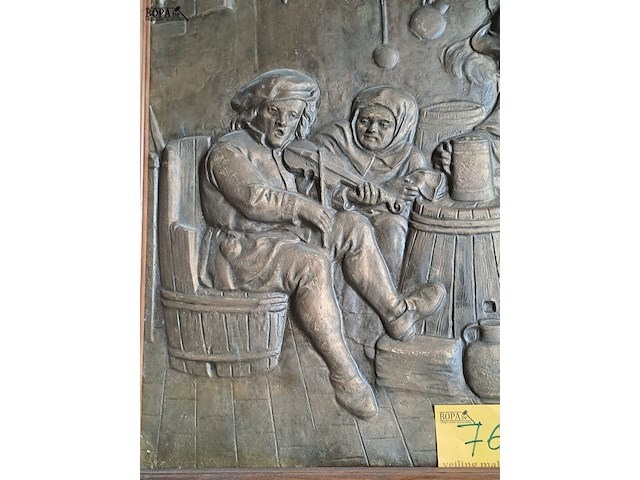 Lot 76 - vintage bas-reliëf paneel in gips - kroegscene uit het boer - afbeelding 3 van  3