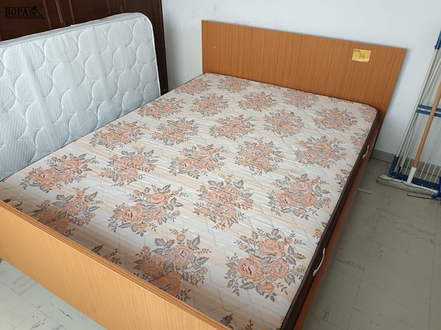 Lot 76 - vintage bed - afbeelding 3 van  4