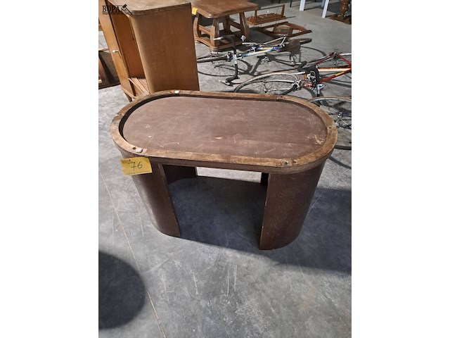 Lot 76 - vintage houten onderstel voor eettafel eik - afbeelding 2 van  6