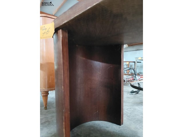 Lot 76 - vintage houten onderstel voor eettafel eik - afbeelding 6 van  6