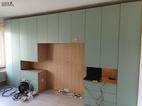 Lot 76 - wandkast - afbeelding 1 van  3