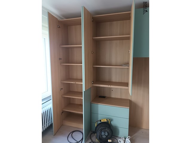 Lot 76 - wandkast - afbeelding 2 van  3
