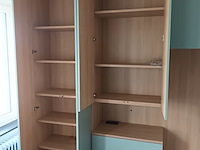 Lot 76 - wandkast - afbeelding 2 van  3