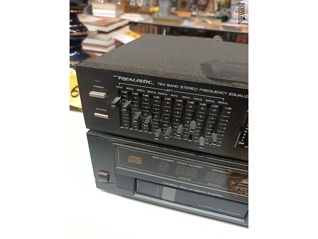 Lot 767 - muziekinstallatie - afbeelding 3 van  4