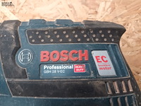 Lot 77 - accu boorhamer bosch en lamp - afbeelding 9 van  9