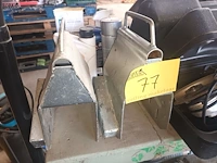 Lot 77 - aluminium disselslot. 2 stuks - afbeelding 3 van  3