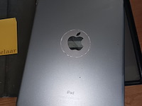 Lot 77 - apple ipad - afbeelding 2 van  3