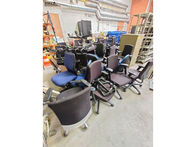 Lot 77 - bureelstoelen - 28 stuks - afbeelding 3 van  3