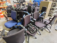 Lot 77 - bureelstoelen - 28 stuks - afbeelding 3 van  3