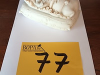 Lot 77 - dekselpotje baby in wieg - afbeelding 5 van  5