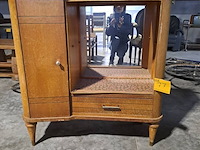 Lot 77 - elegant vintage kastje - te restaureren - glas ontbreekt - afbeelding 3 van  6