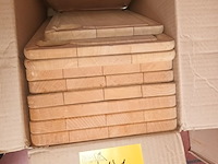 Lot 77 - houten snijplanken. 12 stuks - afbeelding 3 van  4