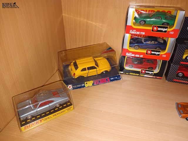Lot 77 - modelauto’s. 12 stuks - afbeelding 2 van  4