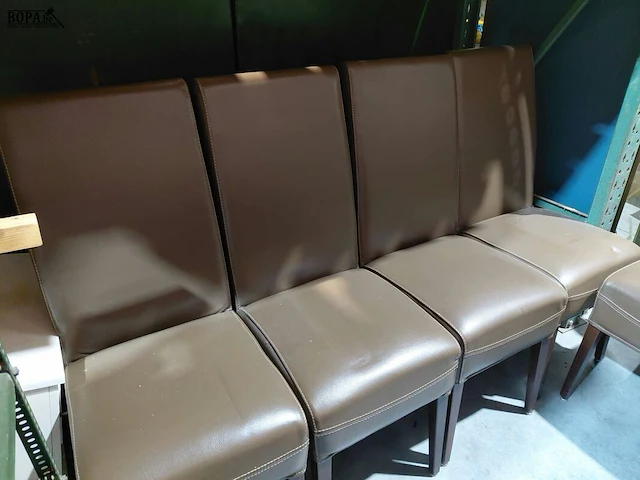 Lot 77 - moderne lederen stoelen - perfecte staat - 6 stuks - afbeelding 3 van  8
