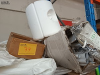 Lot 77 - partytent - afbeelding 1 van  3