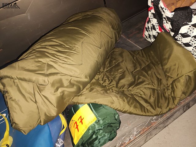 Lot 77 - slaapzak en matras - afbeelding 3 van  3