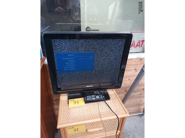 Lot 77 - tv philips - afbeelding 3 van  4