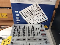 Lot 774 - dj mixer djx 700 - afbeelding 1 van  5
