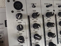 Lot 774 - dj mixer djx 700 - afbeelding 5 van  5