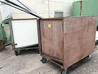Lot 774 - transportkar. 2 stuks - afbeelding 1 van  3