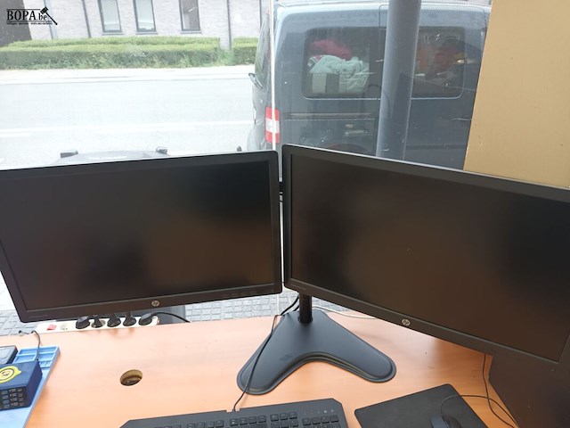 Lot 78 - computerconfiguratie - afbeelding 3 van  6