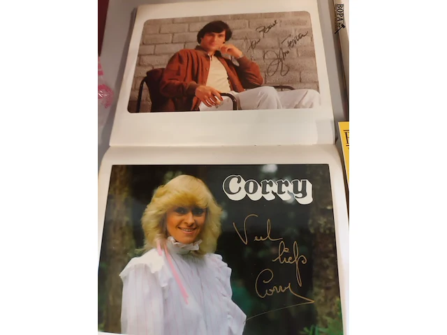 Lot 78 - foto’s artiesten - afbeelding 4 van  4