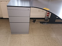 Lot 78 - hoekbureau met ladeblok - afbeelding 3 van  3