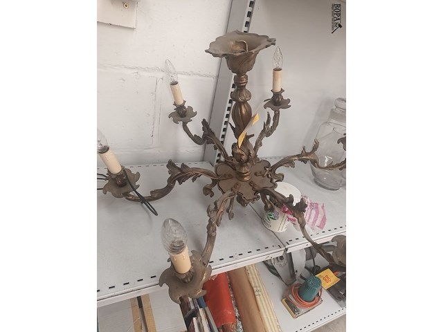 Lot 78 - koperen luster - afbeelding 3 van  3