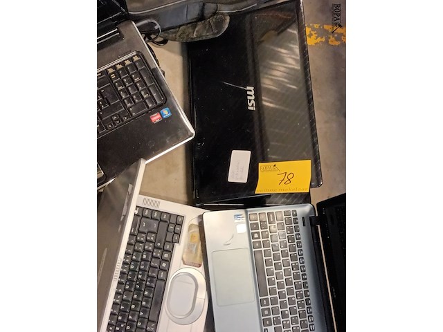 Lot 78 - laptops. 4 stuks - afbeelding 1 van  4