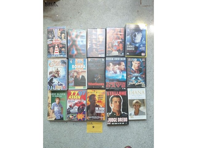 Lot 78 - lot films op cassette - afbeelding 2 van  2