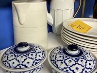 Lot 78 - lot keramiek met stempel - afbeelding 2 van  9