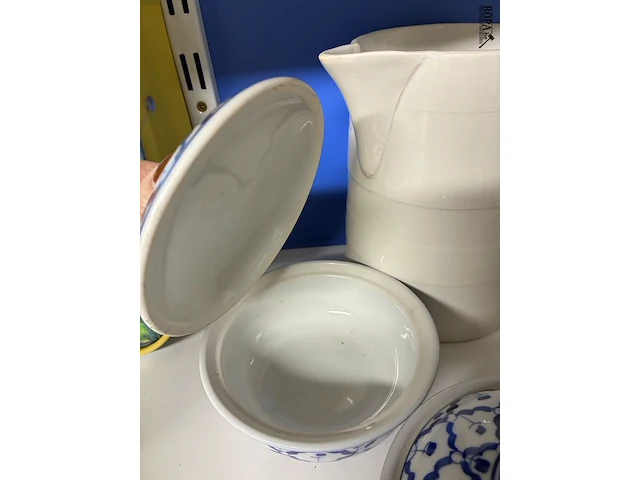 Lot 78 - lot keramiek met stempel - afbeelding 3 van  9