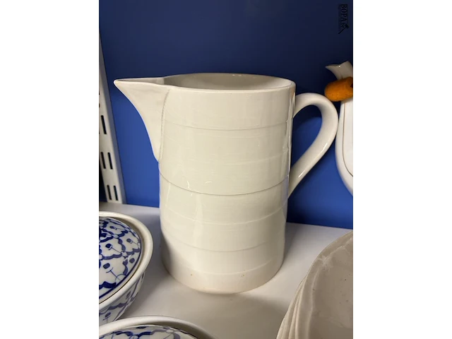Lot 78 - lot keramiek met stempel - afbeelding 4 van  9
