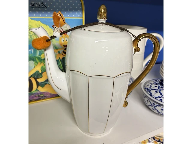 Lot 78 - lot keramiek met stempel - afbeelding 8 van  9