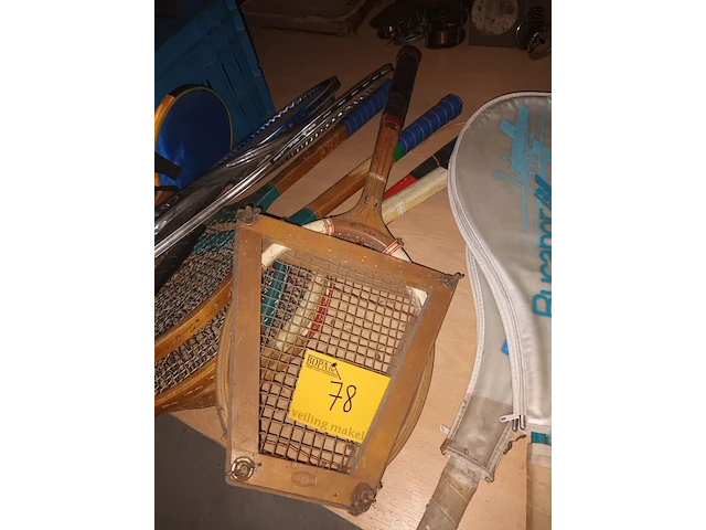 Lot 78 - lot tennisrackets. 12 stuks - afbeelding 4 van  4