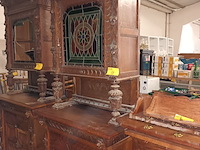 Lot 78 - mechelse buffetkast - afbeelding 1 van  3
