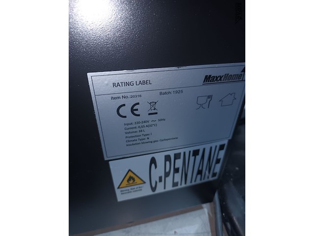 Lot 78 - minibar maxxhome - afbeelding 3 van  3