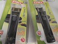Lot 78 - pyrex magnetische pan handvaten, nieuw 5 stuks - afbeelding 2 van  3
