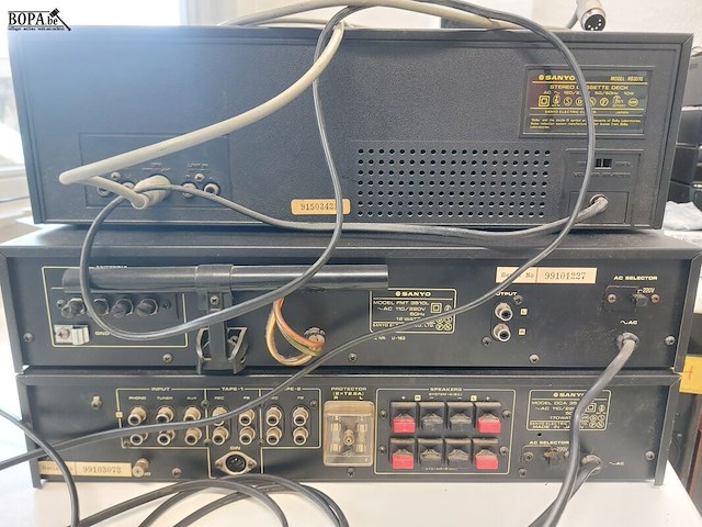 Lot 78 - stereotoren sanyo - afbeelding 3 van  3