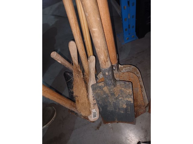 Lot 78 - tuingereedschap. 9 stuks - afbeelding 4 van  4