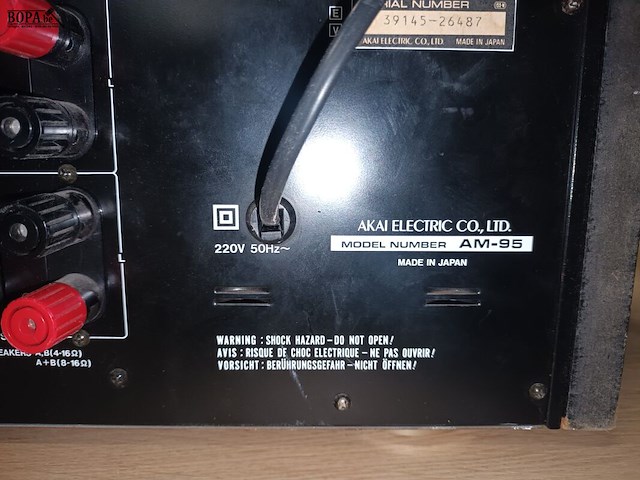 Lot 78 - versterker akai - afbeelding 4 van  4