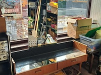 Lot 78 - vintage dressoir met spiegel '60 - 2 lades en glazen bovenpl - afbeelding 1 van  3