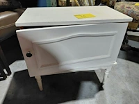 Lot 78 - vintage kastje - afbeelding 1 van  4