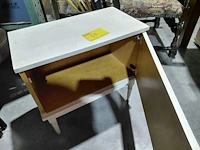 Lot 78 - vintage kastje - afbeelding 2 van  4