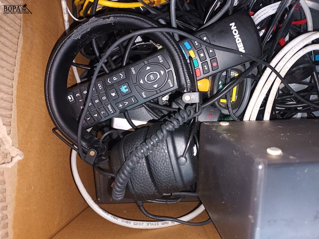 Lot 78 - winkel elektro - afbeelding 3 van  4