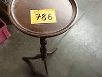 Lot 786 - plantenstaander - afbeelding 3 van  3