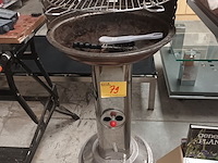 Lot 79 - barbecue - afbeelding 1 van  3