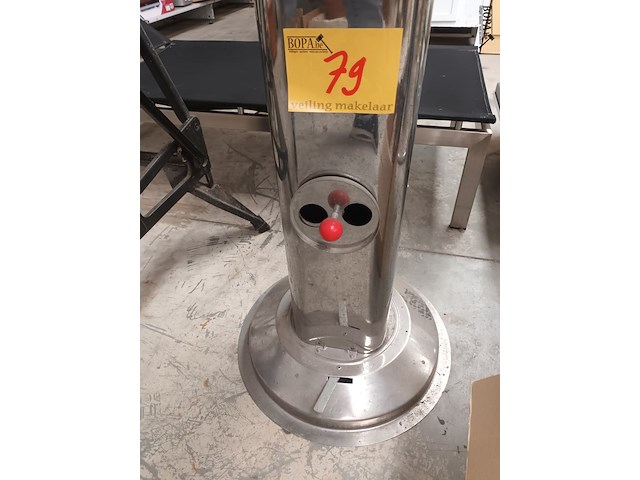 Lot 79 - barbecue - afbeelding 2 van  3