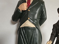 Lot 79 - charlie chaplin beeldjes 5 stuks - afbeelding 3 van  6